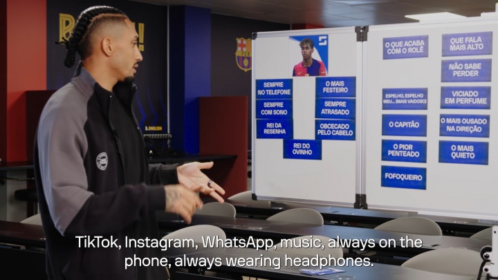 开云娱乐-毕竟18岁！拉菲尼亚：亚马尔玩手机到很晚才睡，总花几小时搞发型