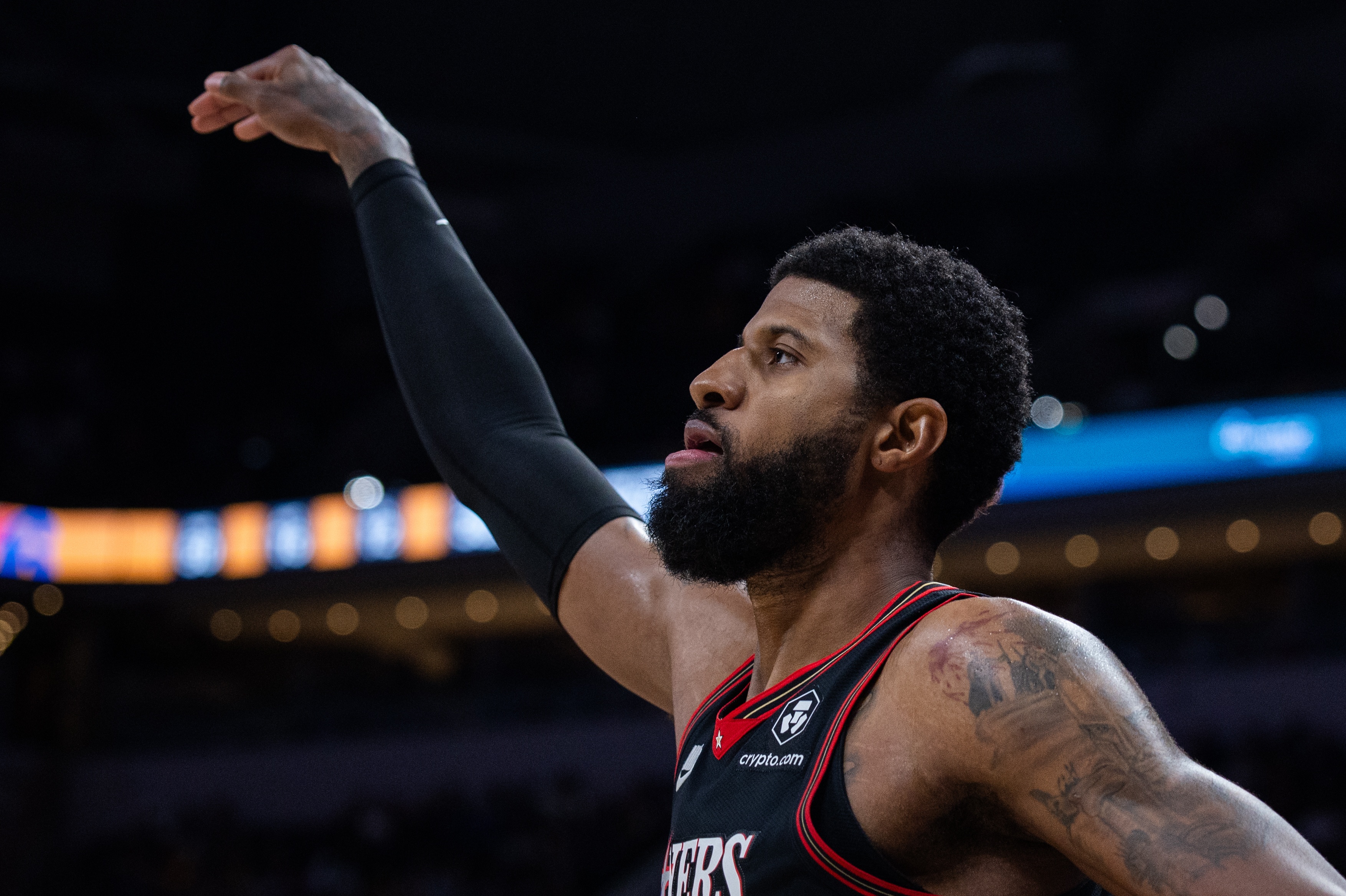 开云-打了10分钟好球！乔治全场11分5板2助 11分全是首节所得